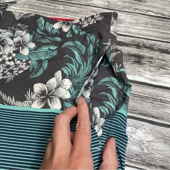 Goodfellow & Co. Men's Pull-On Swim Trunks Board Shorts 36 Turquoise Grey Gray - Picture 5 of 11